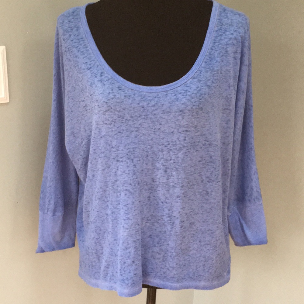 Loose fitting shirt